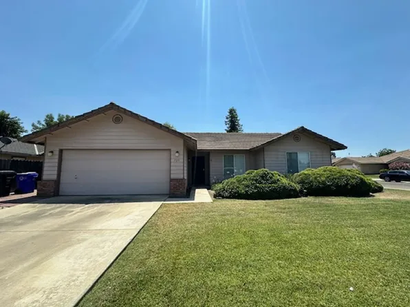 725 W Mulberry Ave, Porterville, CA 93257