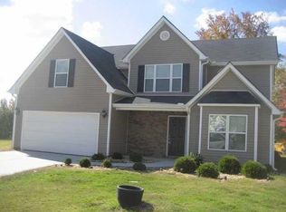 2909 Meadow Point Dr, Snellville, GA 30039