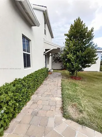 1783 SE 7th Ter — Photo 1