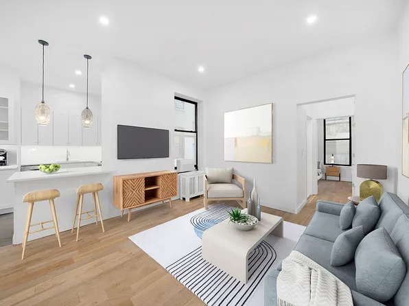 135 W 16th St #111, New York, NY 10011