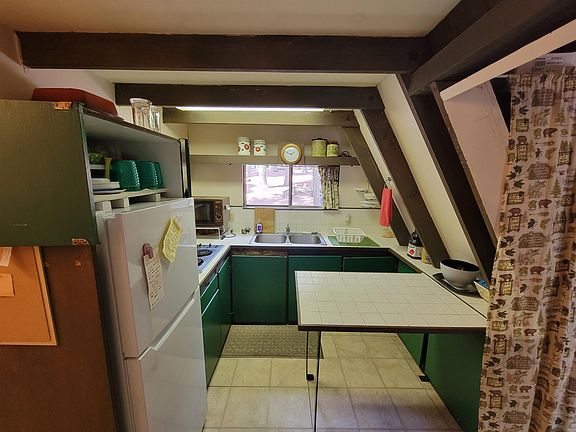 5th image of 18133 Juniper Way