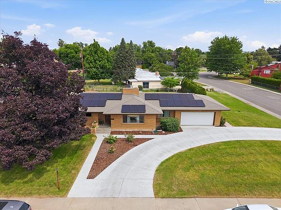 3rd image of 1402 Westwood Ct