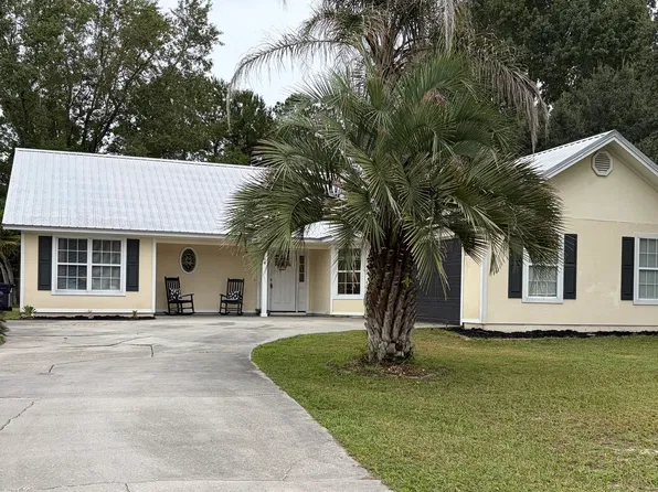 64 Rainbow Ln, Woodbine, GA 31569