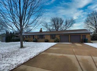 5505 W Sandra Dr, Appleton, WI 54913