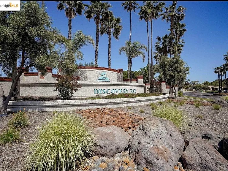 5580 Edgeview Dr #5580 — Photo 32