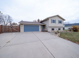 15635 Hallmark Path, Apple Valley, MN 55124