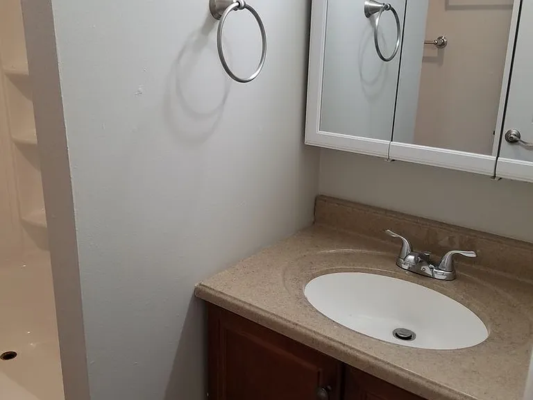 Green Lake Apartments — Photo 17