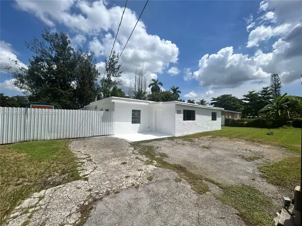 1843 NW 107th St, Miami, FL 33167