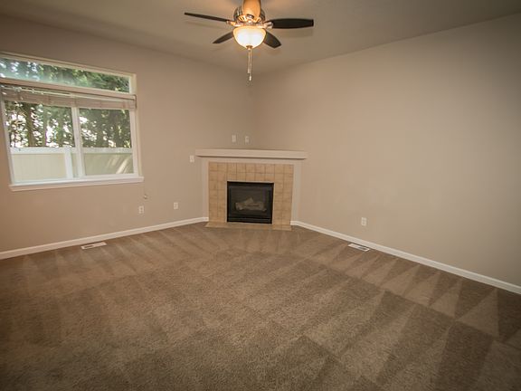 5th image of 12512 NE 70th Cir
