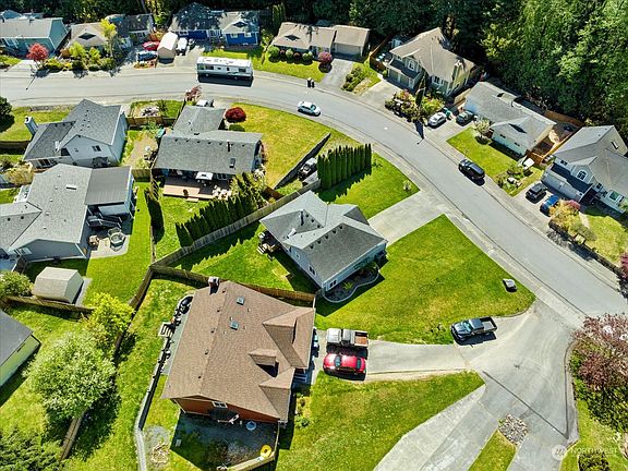 4th image of 9327 15th Street SE
