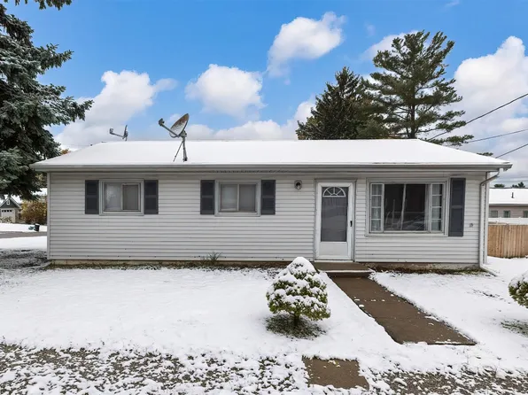 2016 W 37th St, Erie, PA 16508