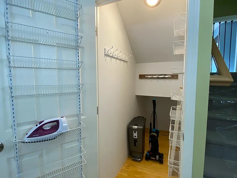 25 E Bow St — Photo 16