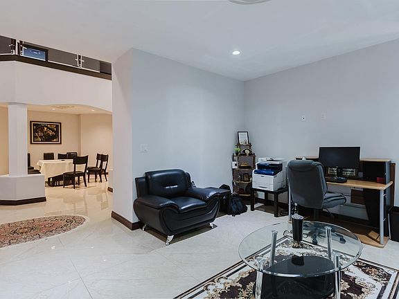 4th image of 4103 Westcliff Heath SW