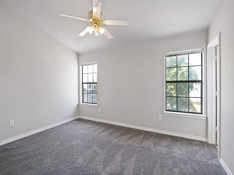 2800 Keller Springs Rd #7B — Photo 18