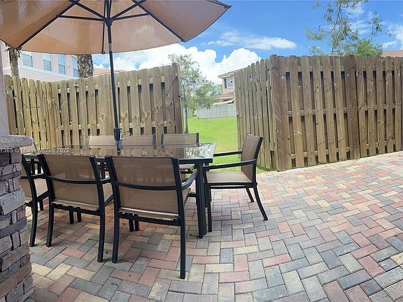 5th image of 243 Las Brisas Cir #243