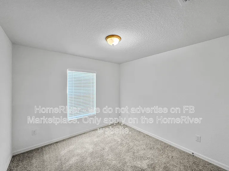 4579 Midland St — Photo 12