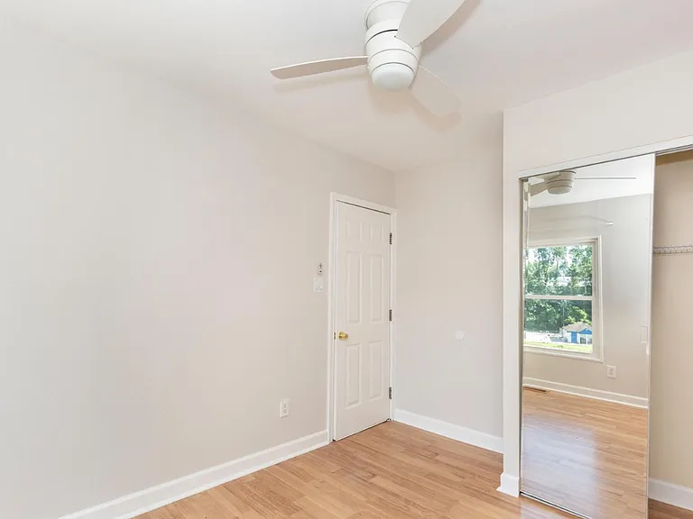 133 Hammershire Rd #C — Photo 15