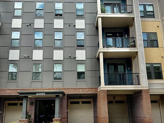 2nd image of 43095 Wynridge Dr #205