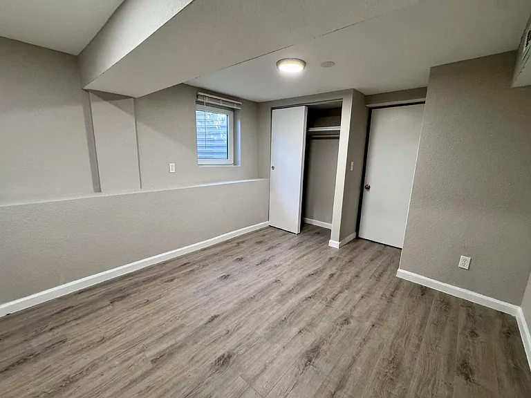 4886 S Logan St #B — Photo 7