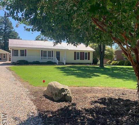 2nd image of 1703 Satterfield Dr