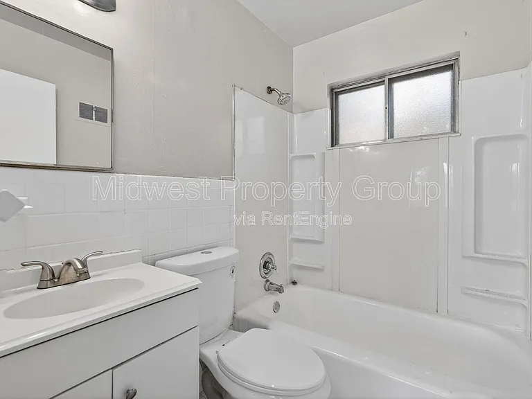5900 Sheriton Dr — Photo 18