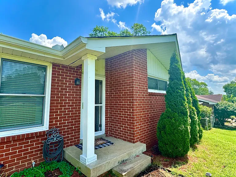 248 Sterling Rd — Photo 15