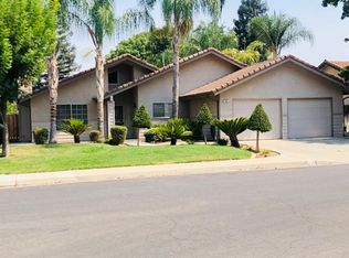 165 N Holly Ave, Clovis, CA 93611