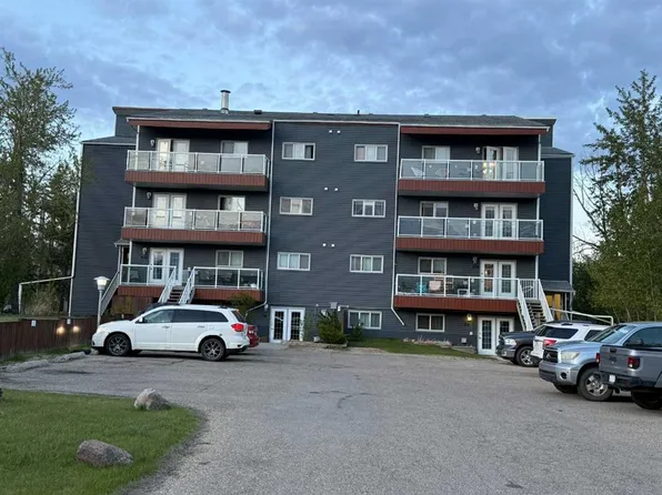 5519 W Kerry Wood Dr #201, Red Deer, AB T4N 4X3