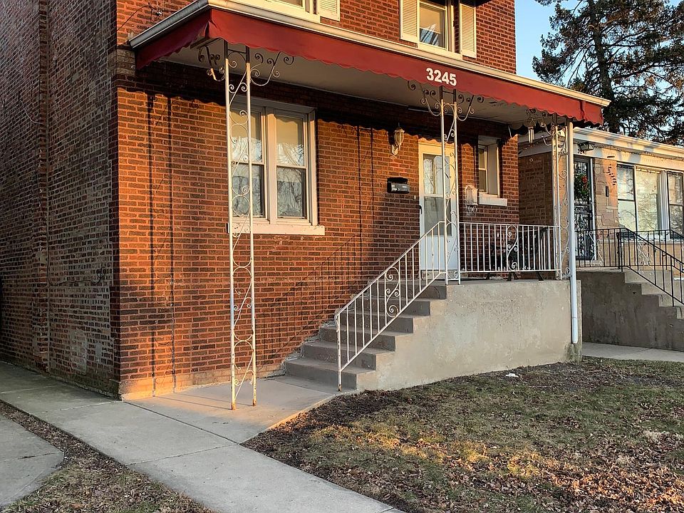 1st image of 3245 Pearl St APT 2