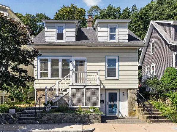 35 Floral Ave, Malden, MA 02148