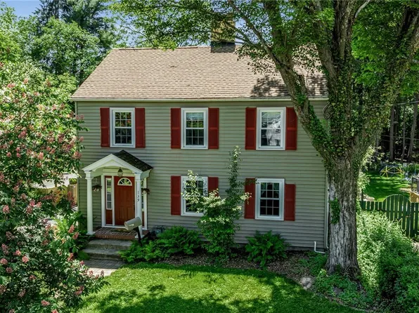 139 Buffalo Rd, East Aurora, NY 14052