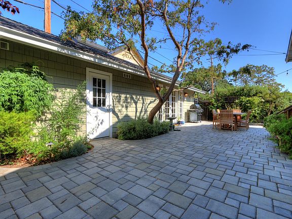 4th image of 2050 Brewster Ave