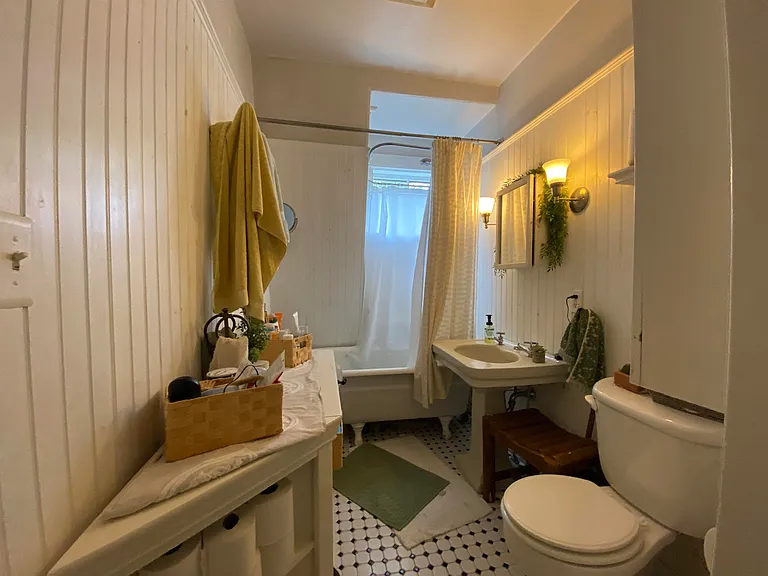 61 Manning St — Photo 10