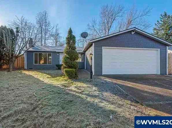 4704 Regal Dr NE, Salem, OR 97301