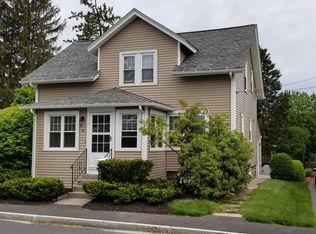 31 Rollinson Rd, Worcester, MA 01606