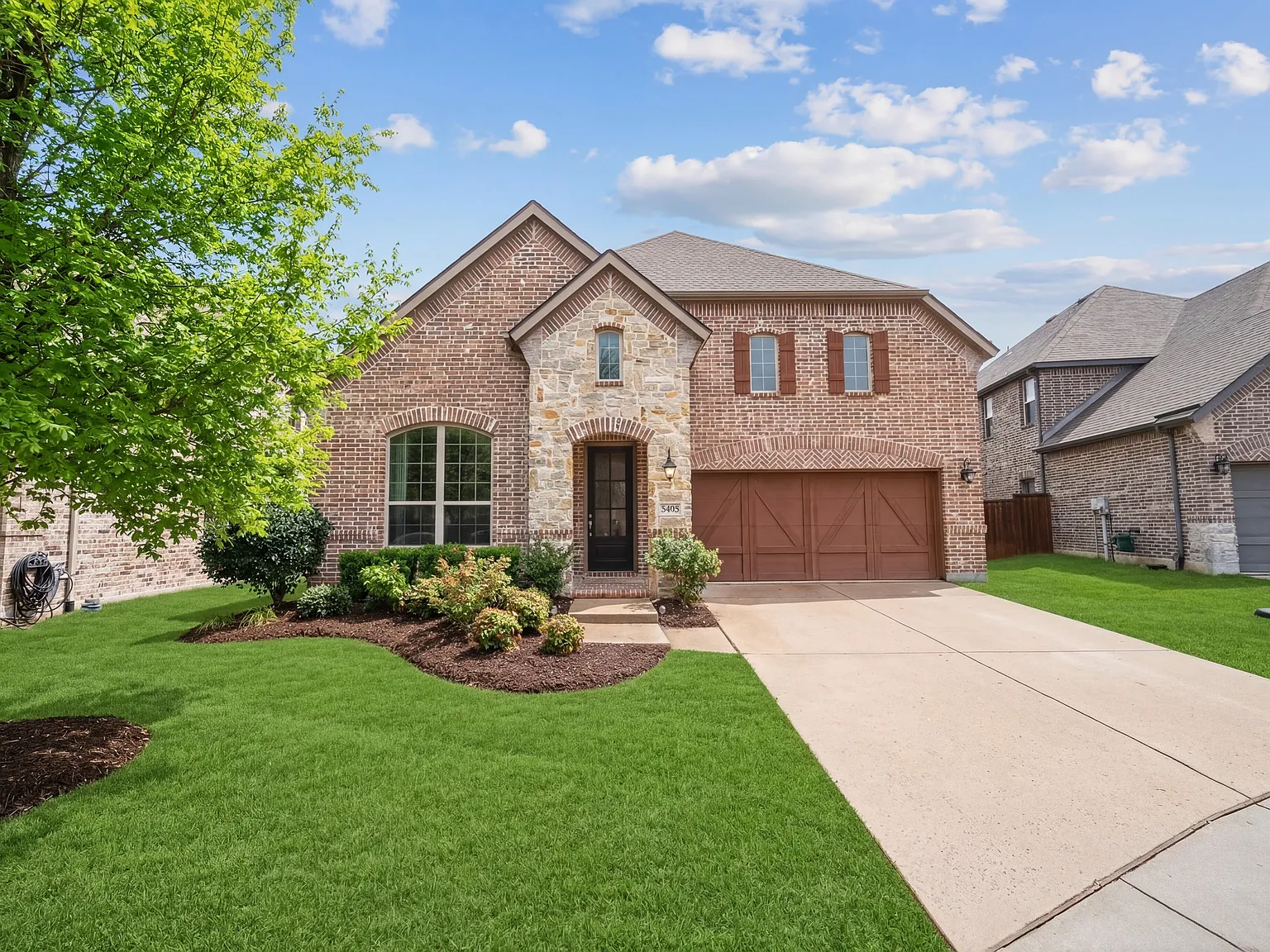 4 bed, 3.5 bath, 3462 sqft, $3,900 — Photo 2