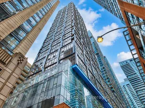 15 Mercer St #2907, Toronto, ON M5V 0T8