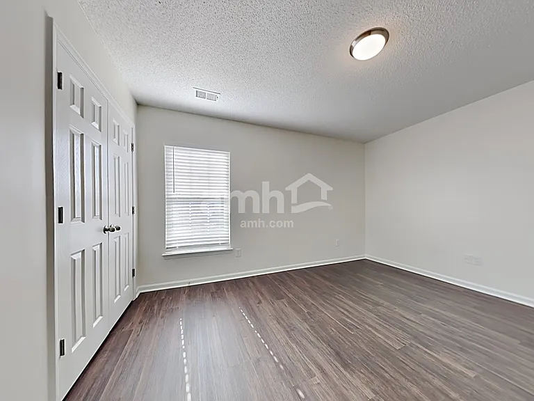 1099 Moss Grove Dr — Photo 15