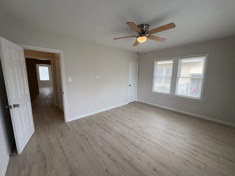 1008 Studewood St — Photo 10