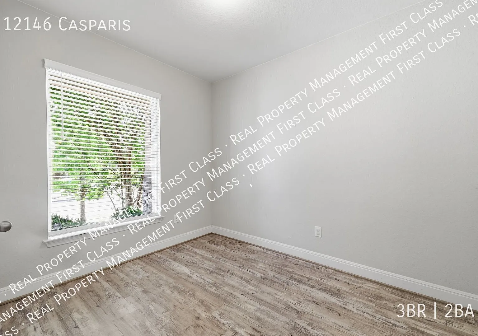 Ready to move in 3 BR/2 BA in Stillwater Ranch! — Photo 4