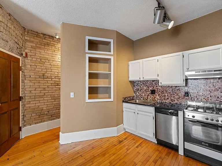609 S 9th St #8 — Photo 7