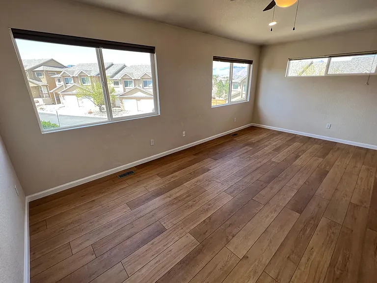 2070 Gonzaga Point — Photo 14