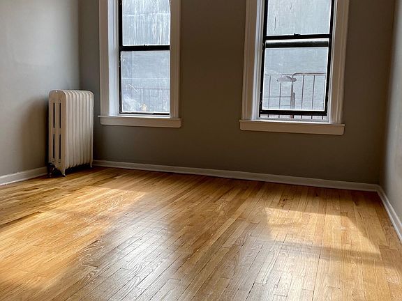 5th image of 2472 Grand Ave #5L
