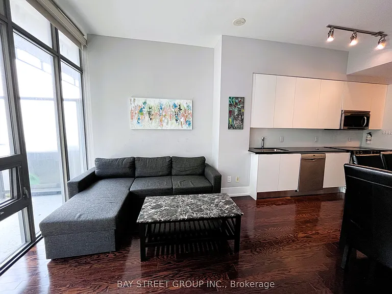 33 Charles St E #4401 — Photo 7