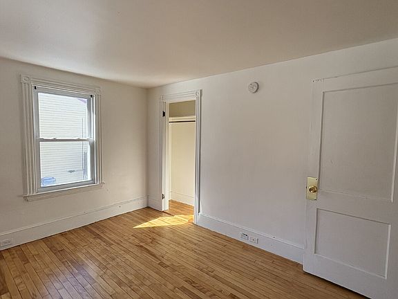 3rd image of 670 Main St