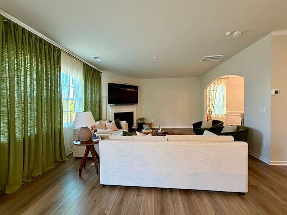 4th image of 15107 Nichols Hall Dr