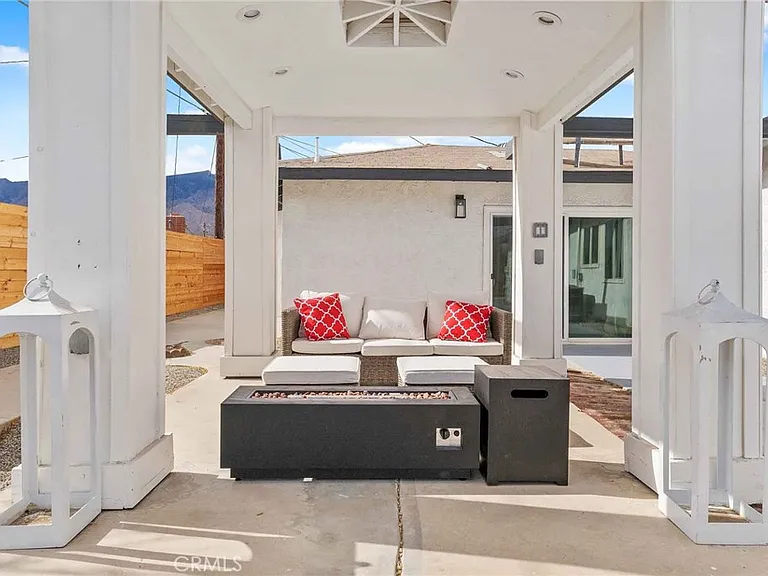 4351 E Calle De Carlos — Photo 3