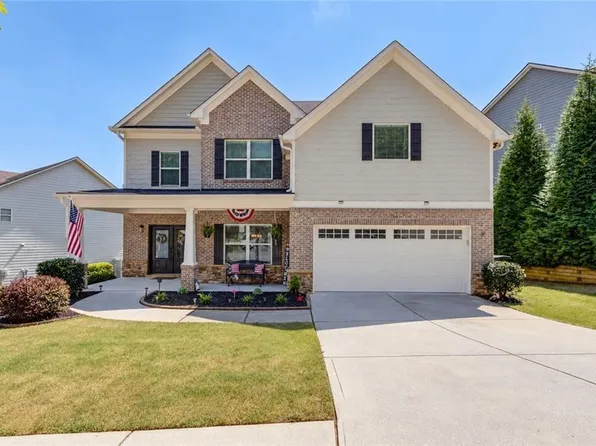 5601 Creek Ln, Buford, GA 30518