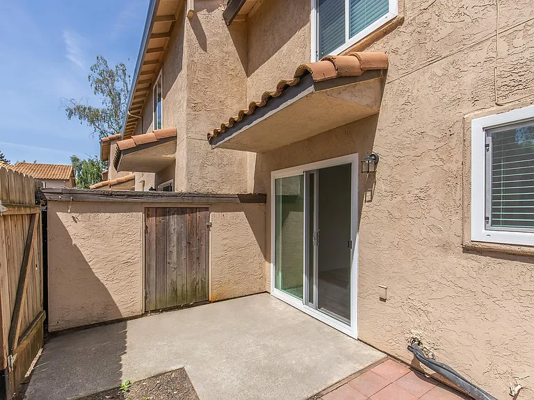 54 Quay Ct — Photo 46