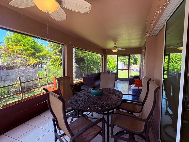 9025 Murcott Dr W — Photo 6